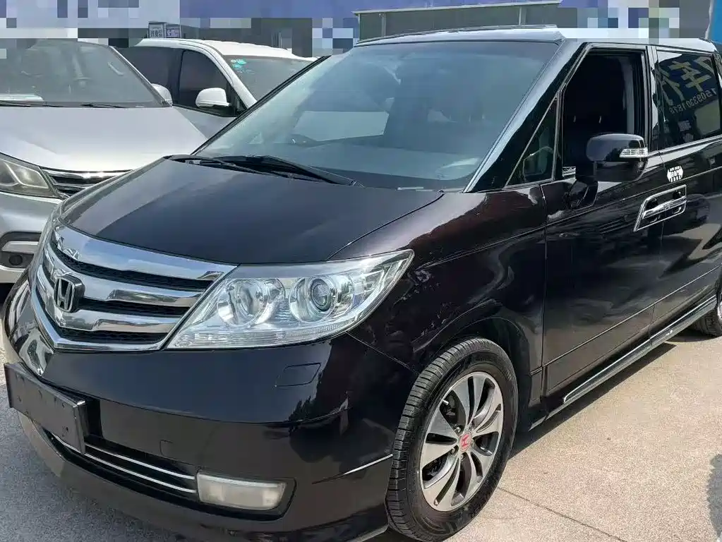 Honda Elysion 2013