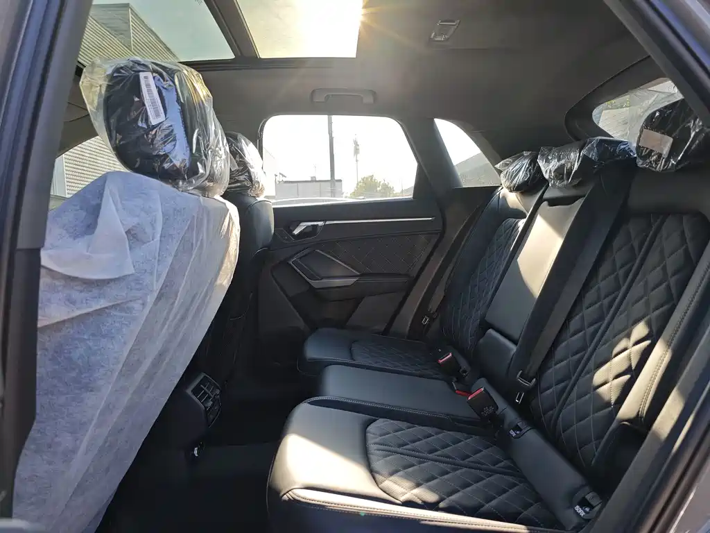 Audi Q3 — миниатюра 6