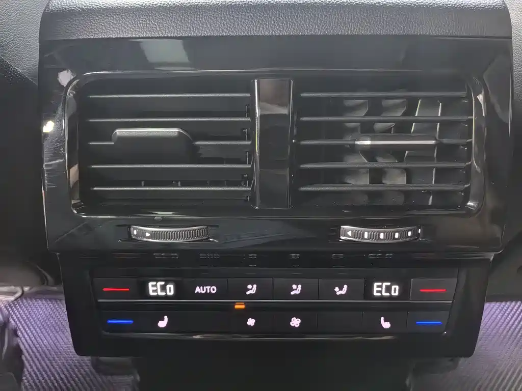 Volkswagen Touareg 2021 3.0TSI