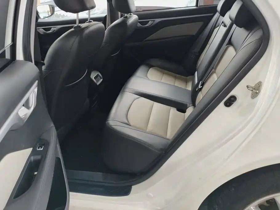 Geely Vision — миниатюра 11