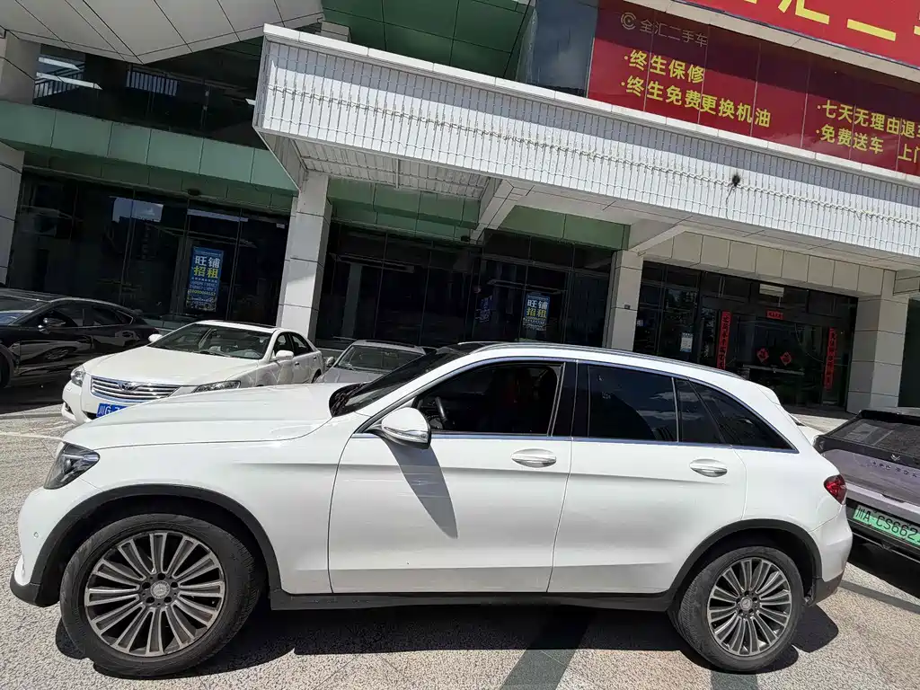 Mercedes-Benz GLC 2016 GLC 200 4MATIC