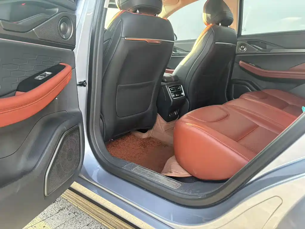 Lincoln Z — миниатюра 8