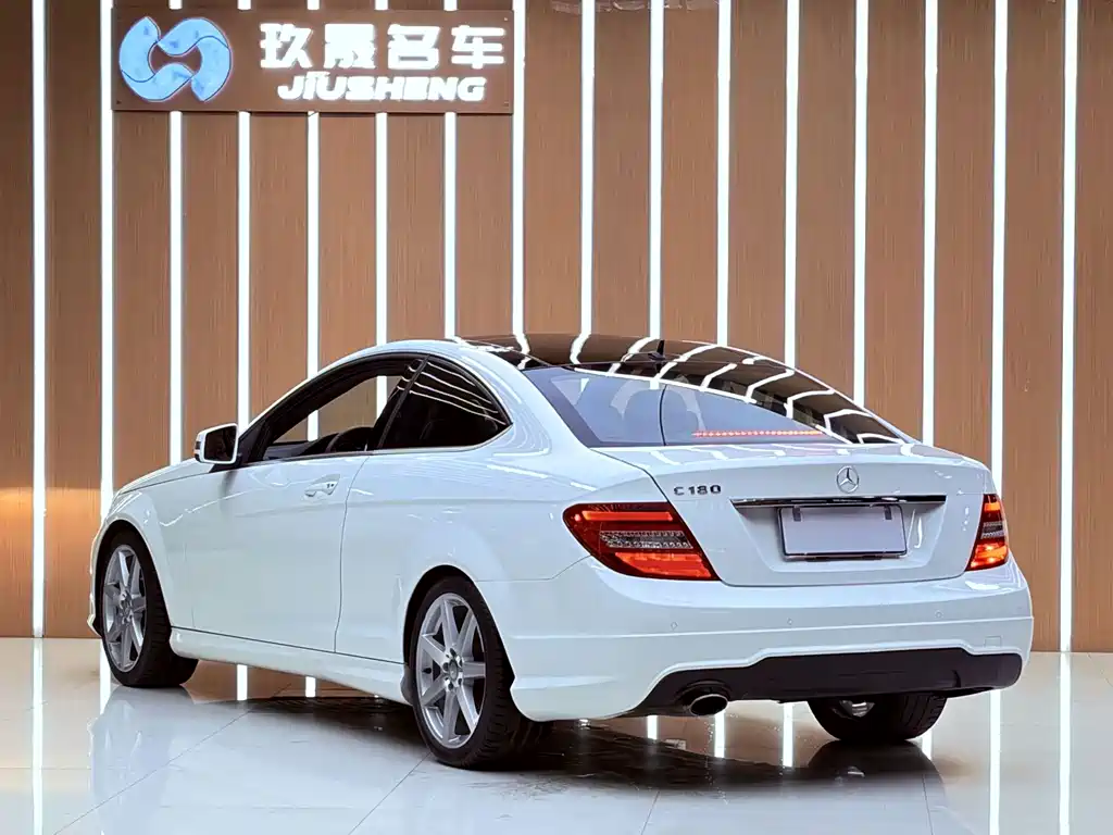 Mercedes-Benz C-Class (Import) — миниатюра 17