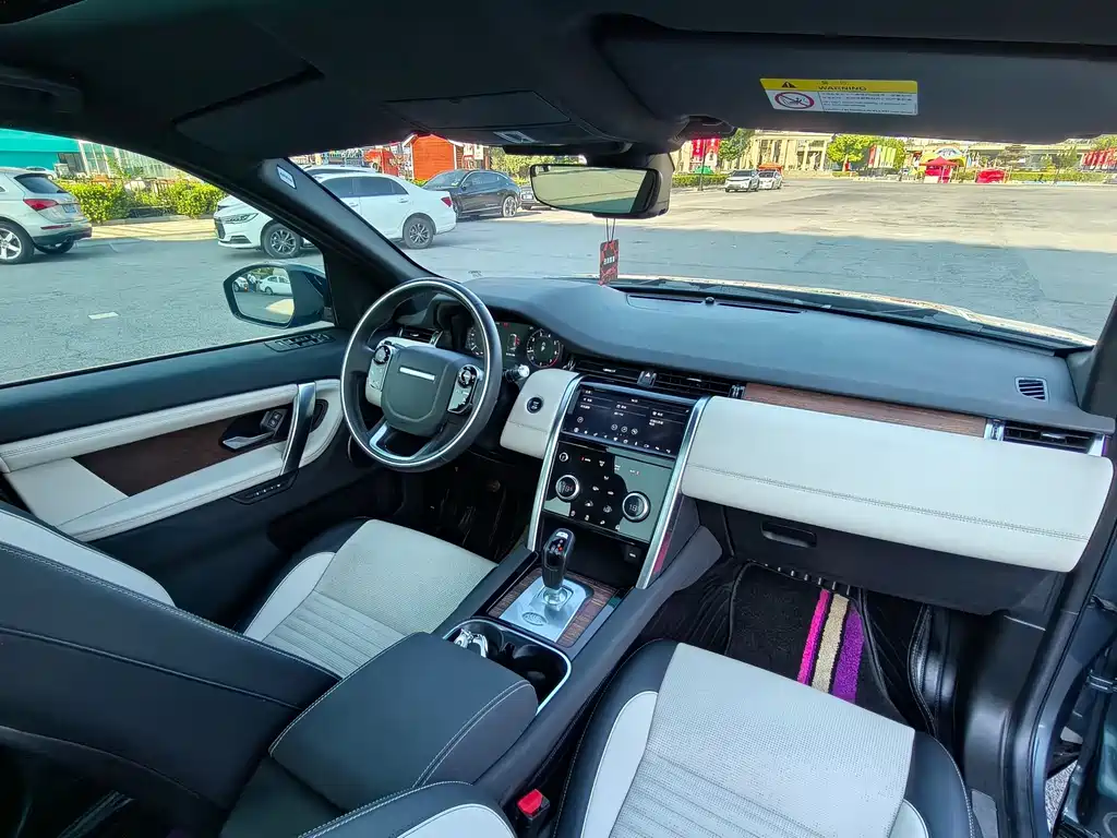 Land Rover Discovery Sport — миниатюра 17