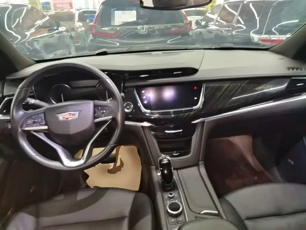 Cadillac XT6 — миниатюра 9
