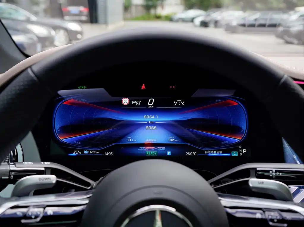 Mercedes-Benz EQE AMG — миниатюра 9