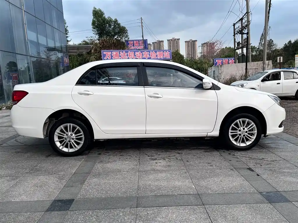 BYD E5 2018 450 Enjoy