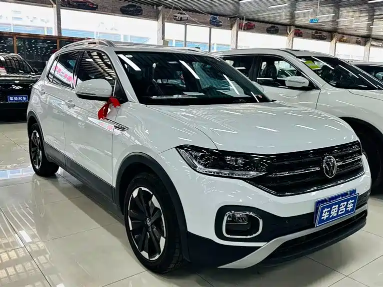 Volkswagen Tacqua 200TSI DSG Joy Connected Edition, фото 7