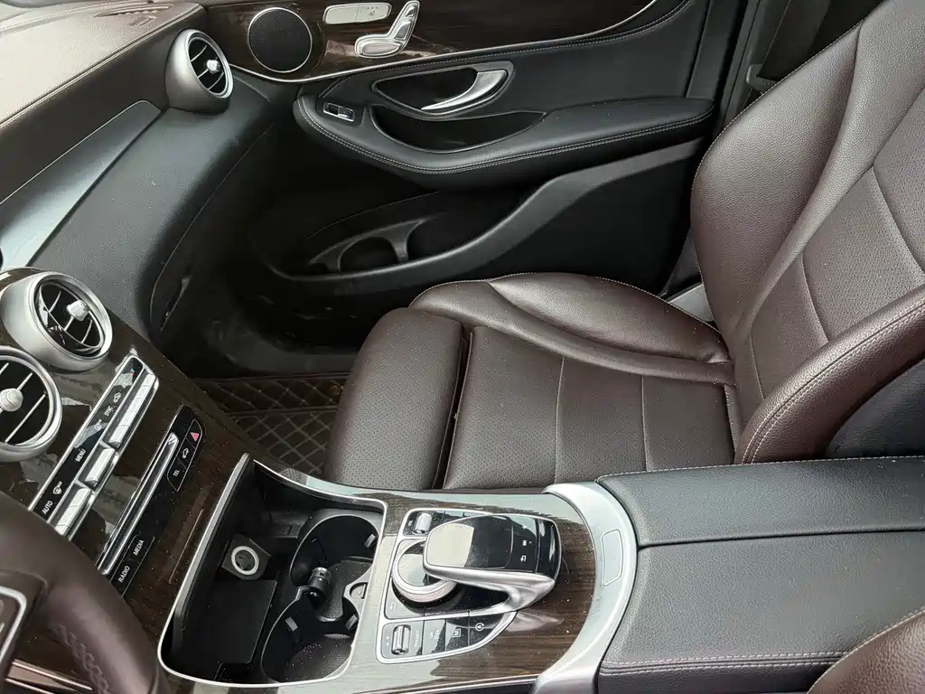 Mercedes-Benz GLC — миниатюра 5
