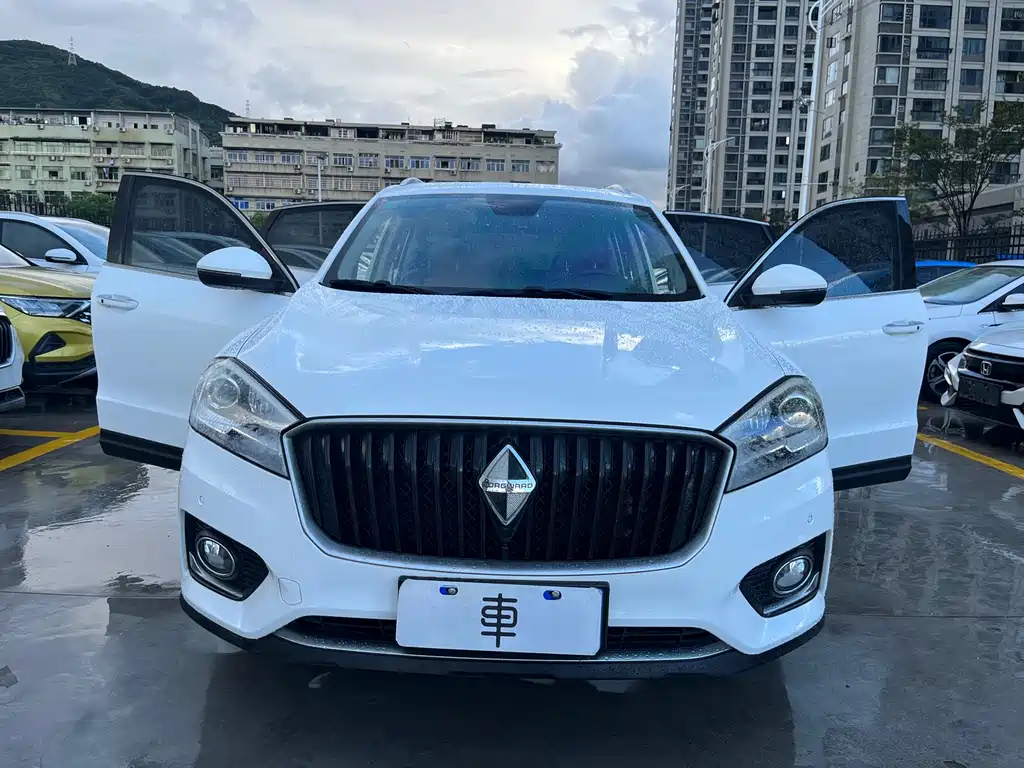 Borgward BX7 — миниатюра 13