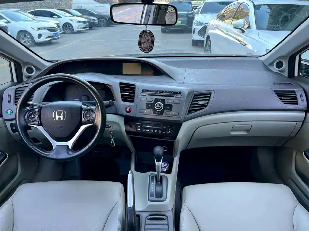 Honda Civic — миниатюра 5