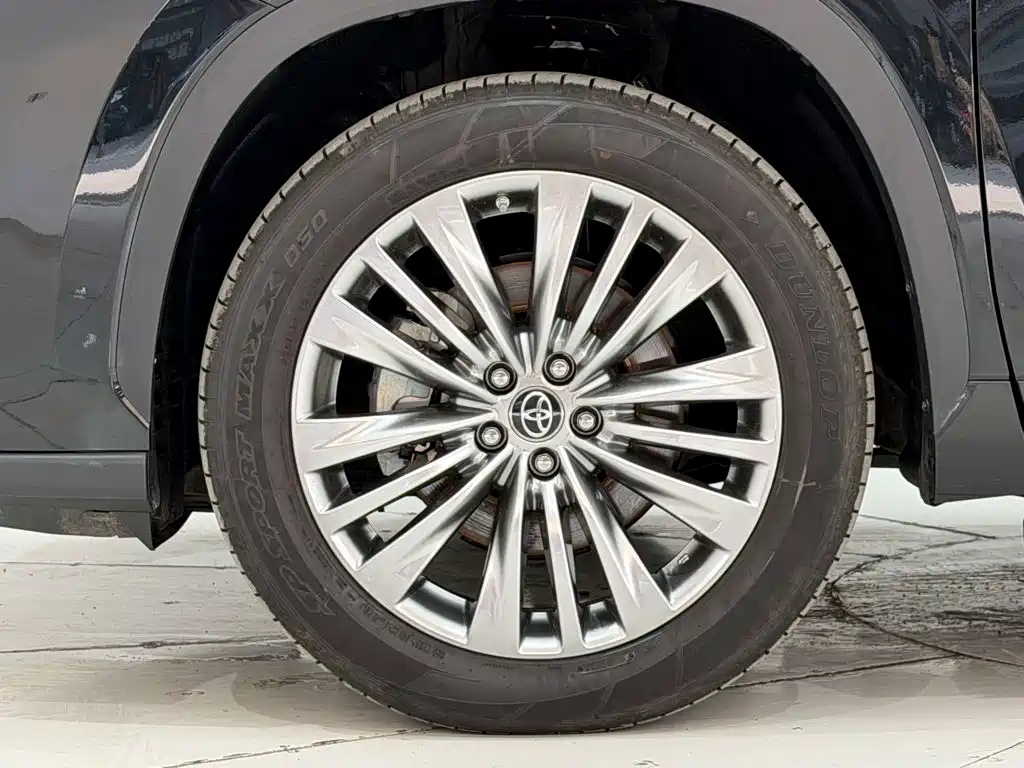 Toyota Highlander — миниатюра 11