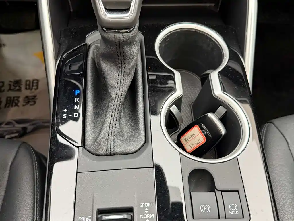 Toyota Highlander — миниатюра 20