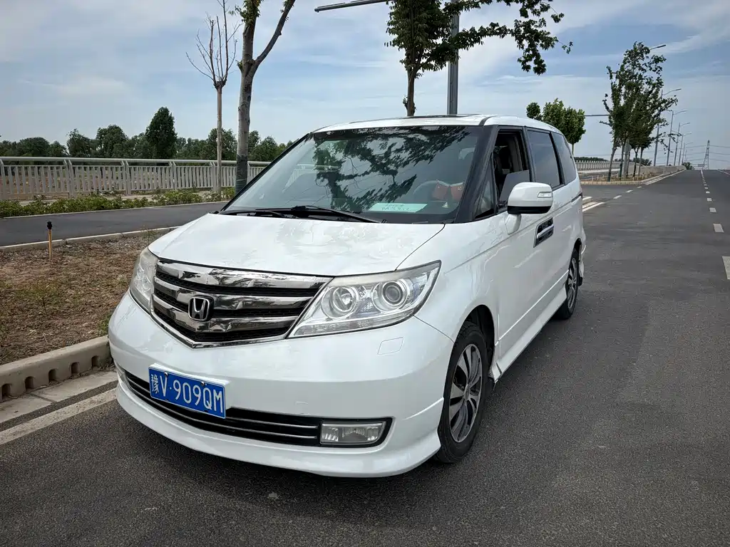Honda Elysion 2013