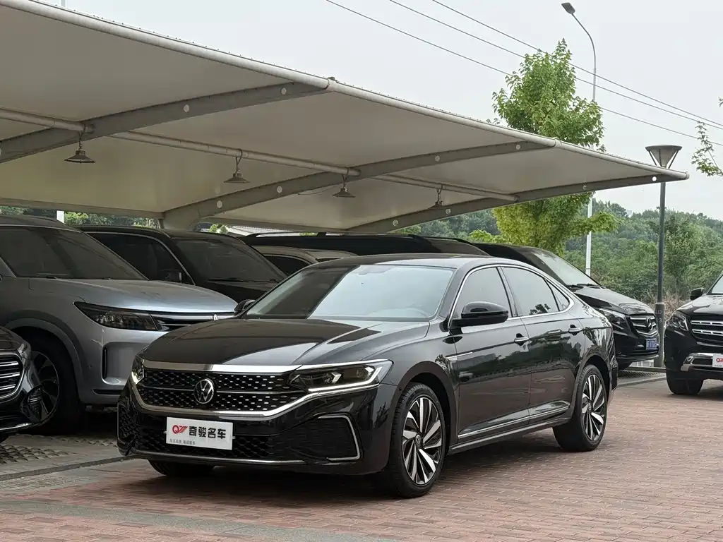 Volkswagen Passat 2022