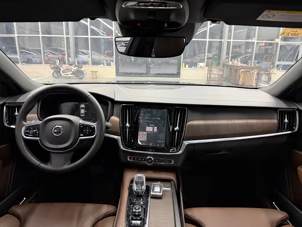 Volvo S90 2021 B5 Luxury