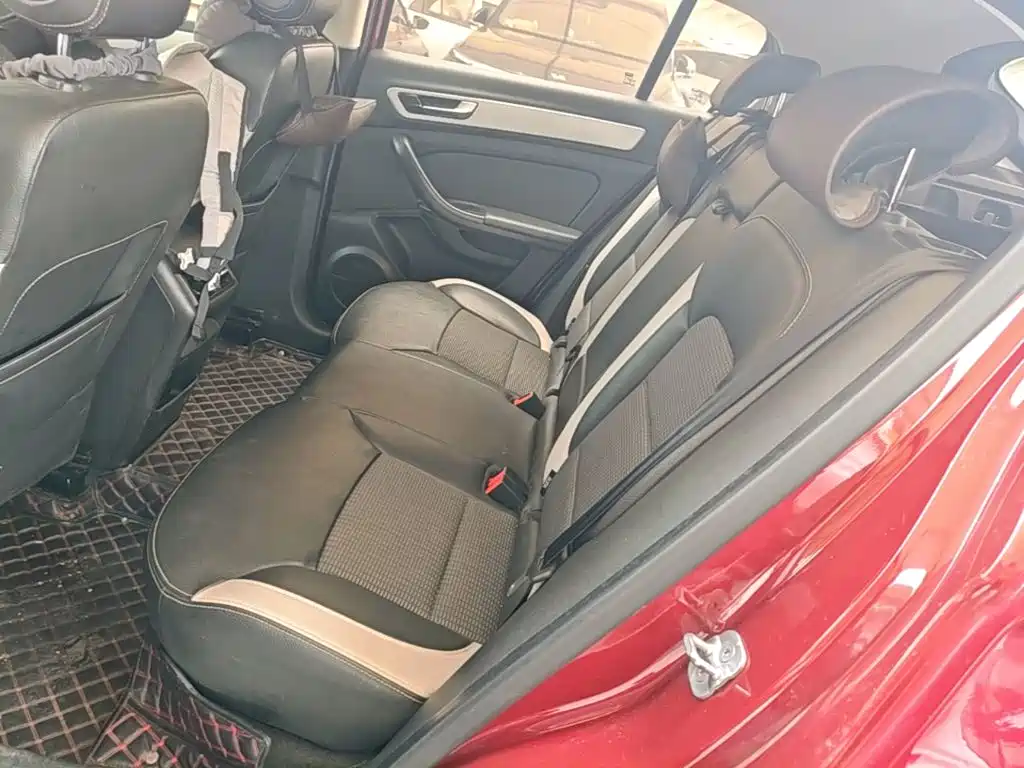 Qoros Qoros 5 — миниатюра 17