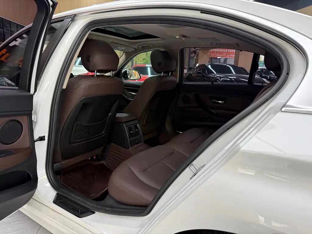 BMW 3 Series — миниатюра 23