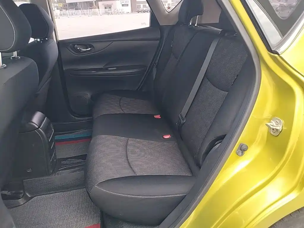 Nissan Tiida — миниатюра 17