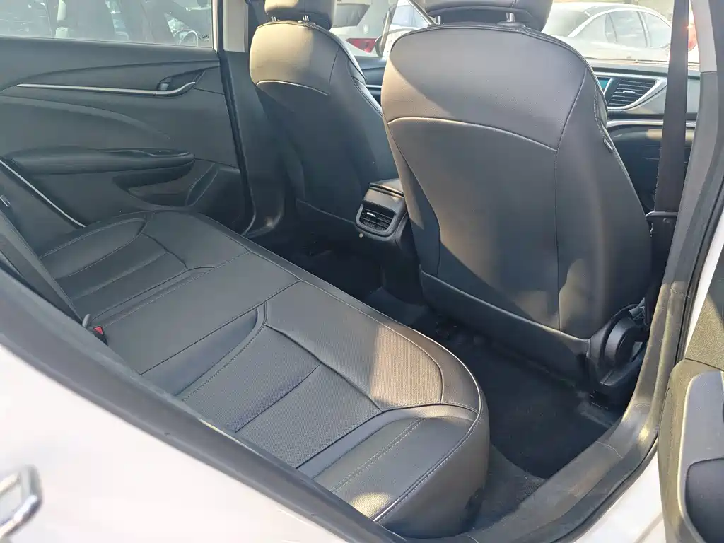 Buick Excelle — миниатюра 14