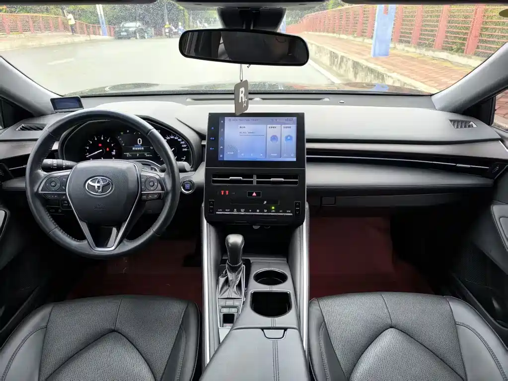 Toyota Avalon — миниатюра 13