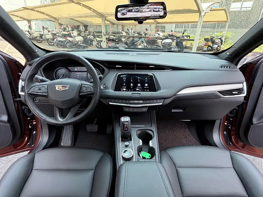 Cadillac XT4 — миниатюра 9
