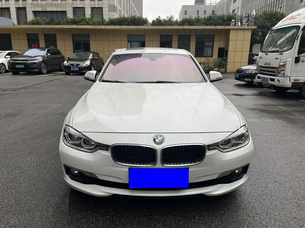 BMW 3 Series — миниатюра 2