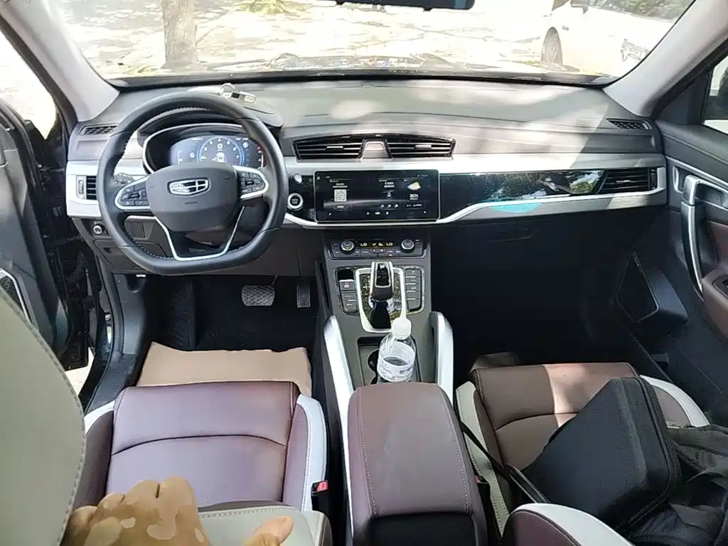 Geely Boyue — миниатюра 10