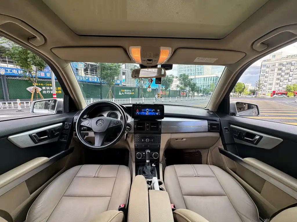 Mercedes-Benz GLK-Class (Import) — миниатюра 9