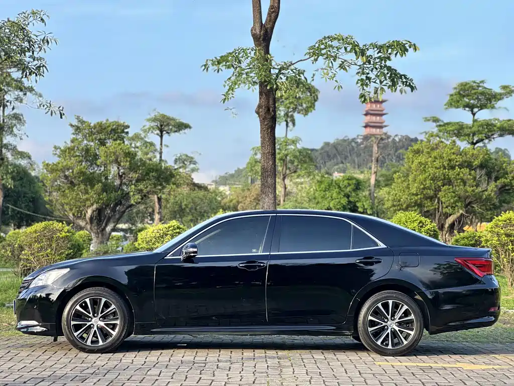 Toyota Crown 2.0T Fashion Edition, фото 6