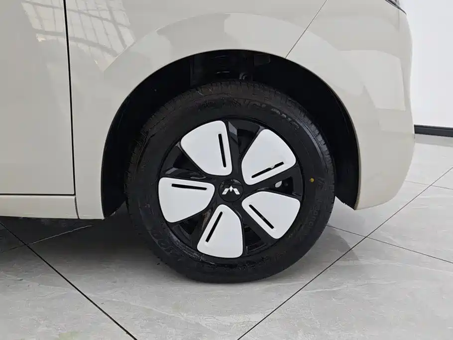 Wuling MINIEV — миниатюра 6
