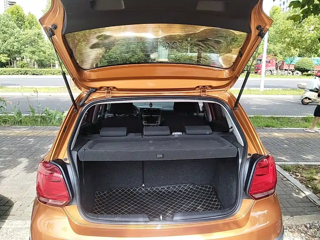 Volkswagen Polo — миниатюра 19