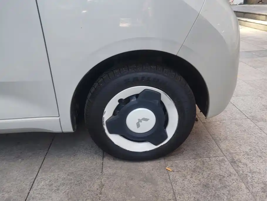 Wuling MINIEV — миниатюра 6