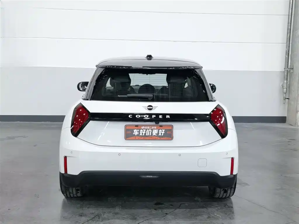 Mini COOPER 2024 456km COOPER E