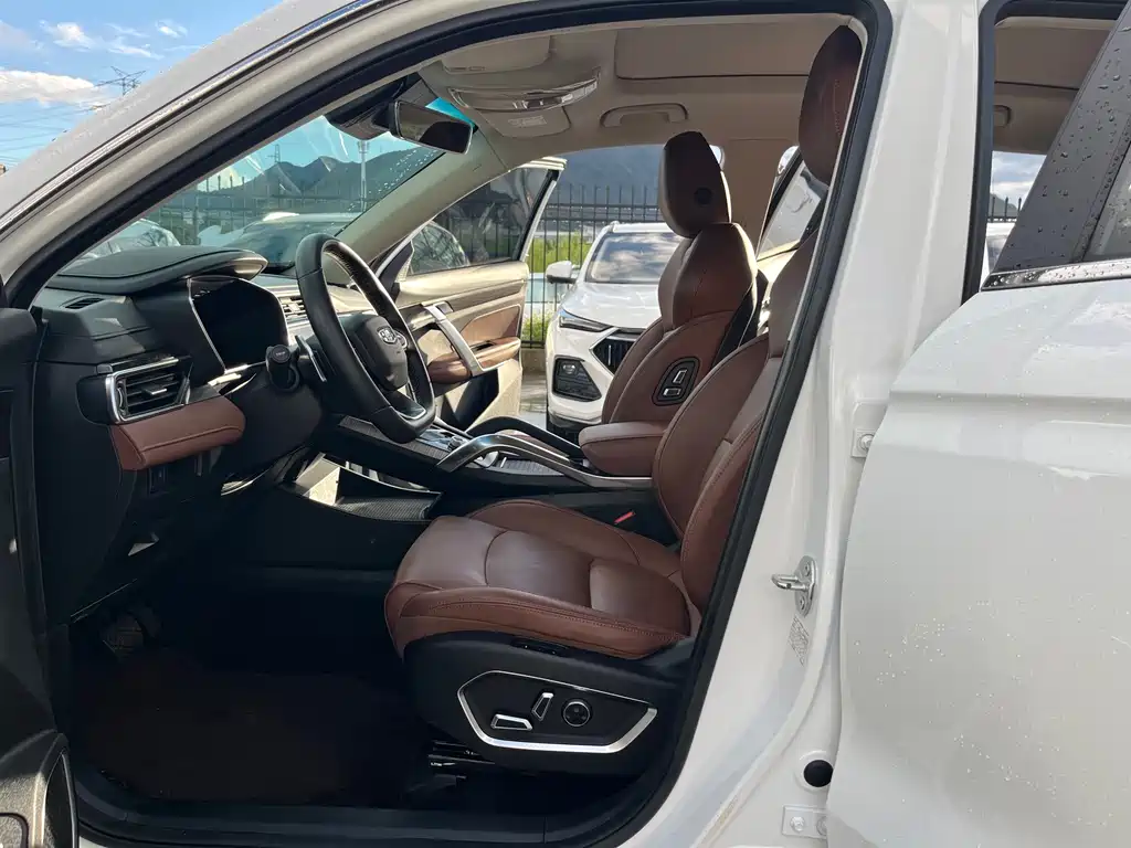 Geely Boyue — миниатюра 14