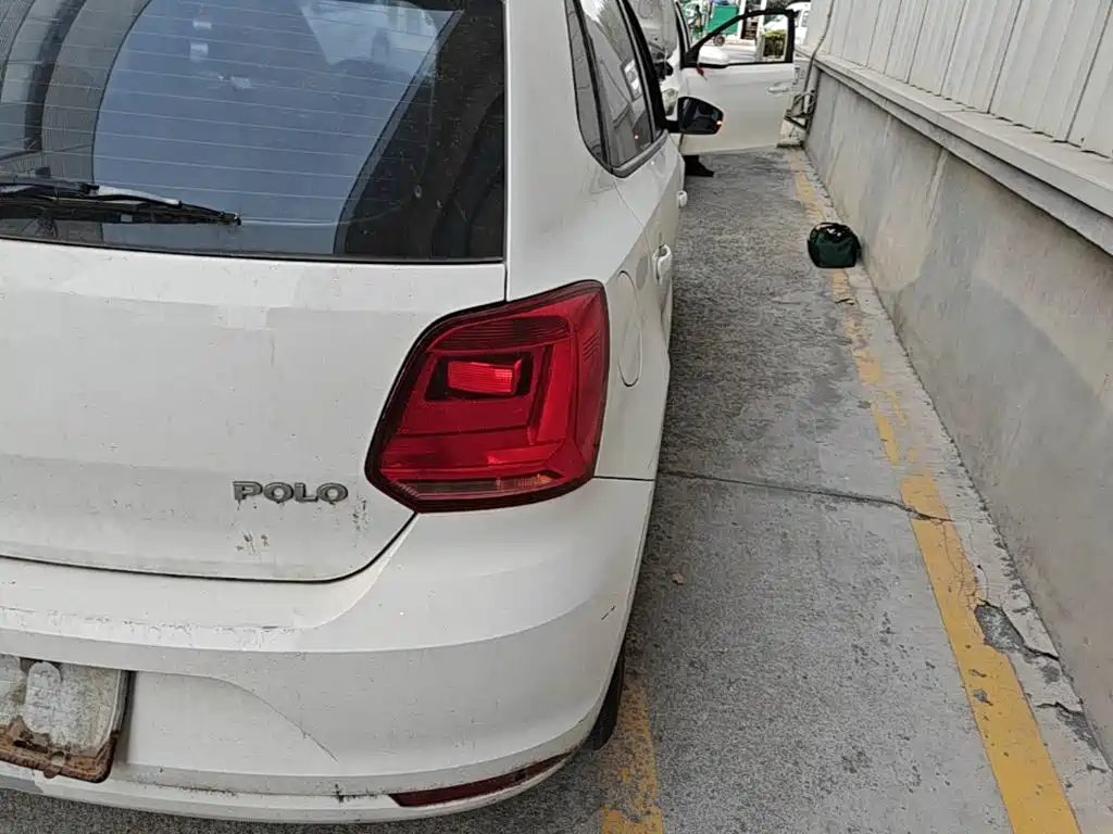 Volkswagen Polo — миниатюра 8
