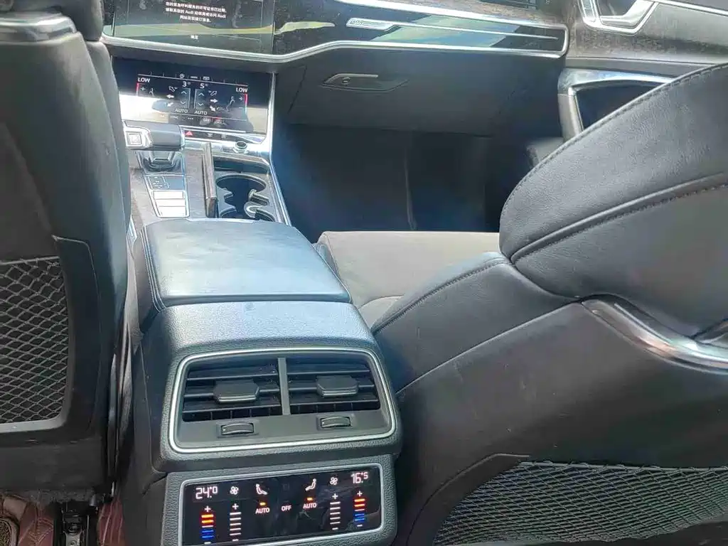 Audi A6L — миниатюра 6