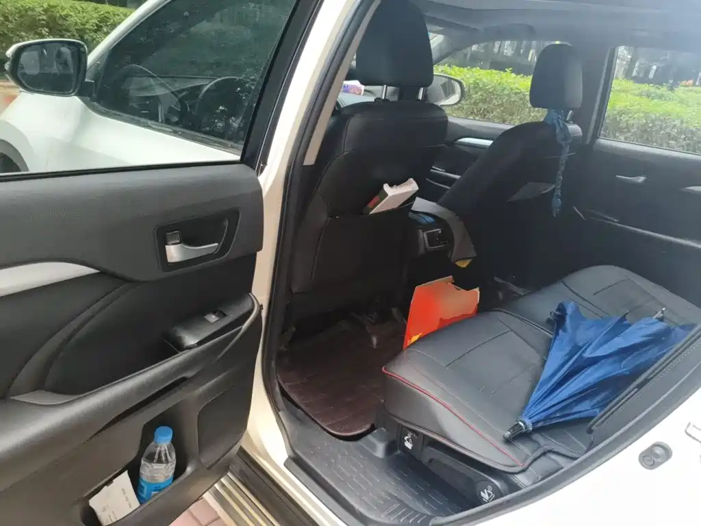 Toyota Highlander — миниатюра 18