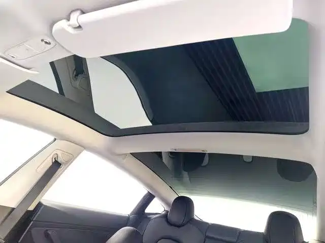 Tesla Model 3 — миниатюра 13