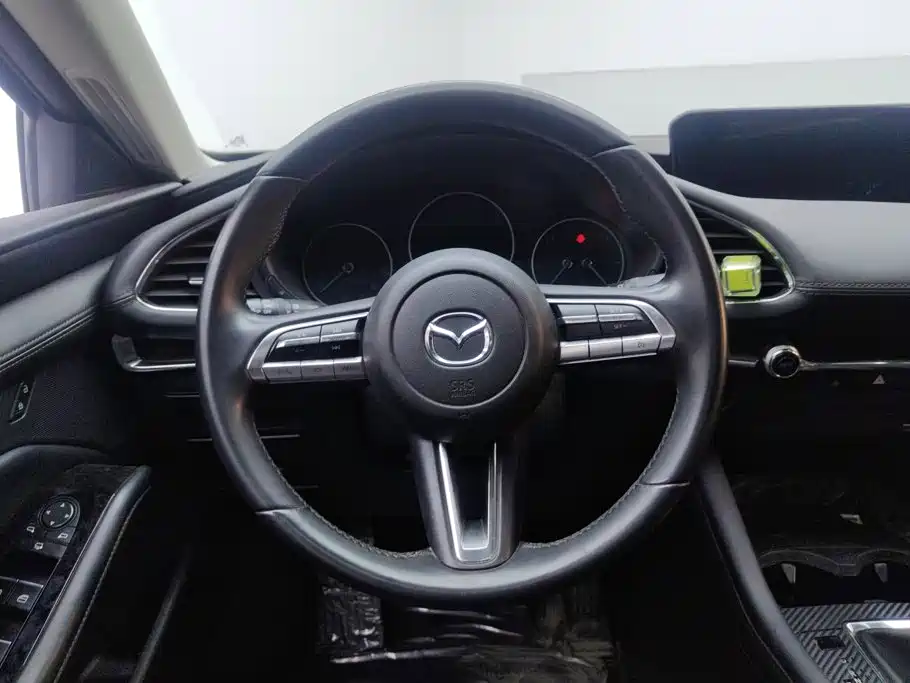 Mazda 3 Axela — миниатюра 15