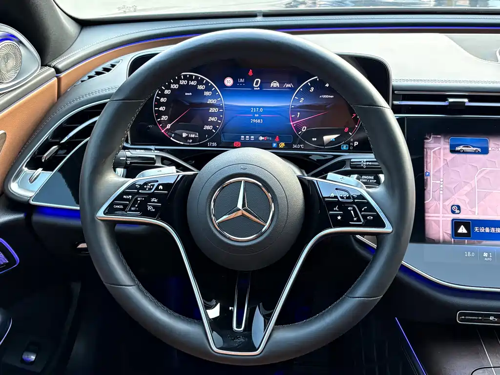 Mercedes-Benz E-Class — миниатюра 6