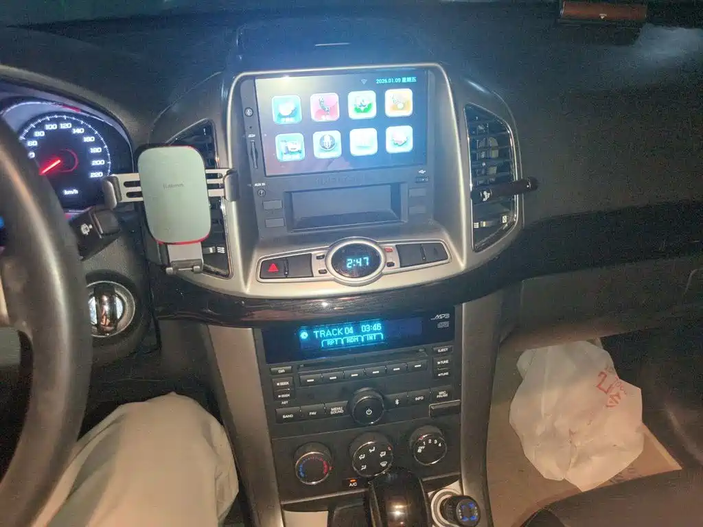 Chevrolet Captiva — миниатюра 9