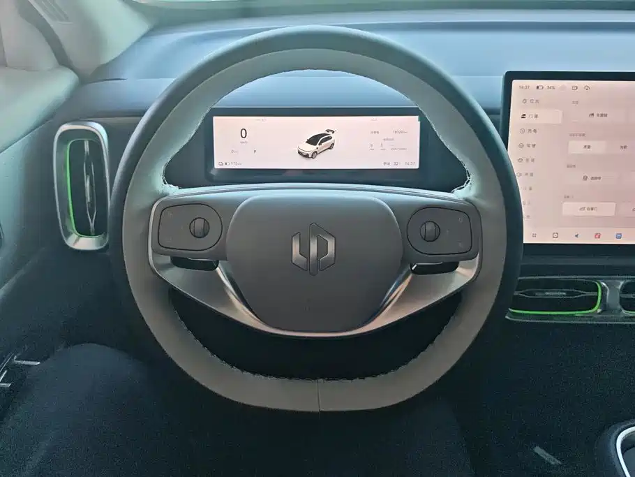 Leapmotor Leapmotor B10 — миниатюра 15
