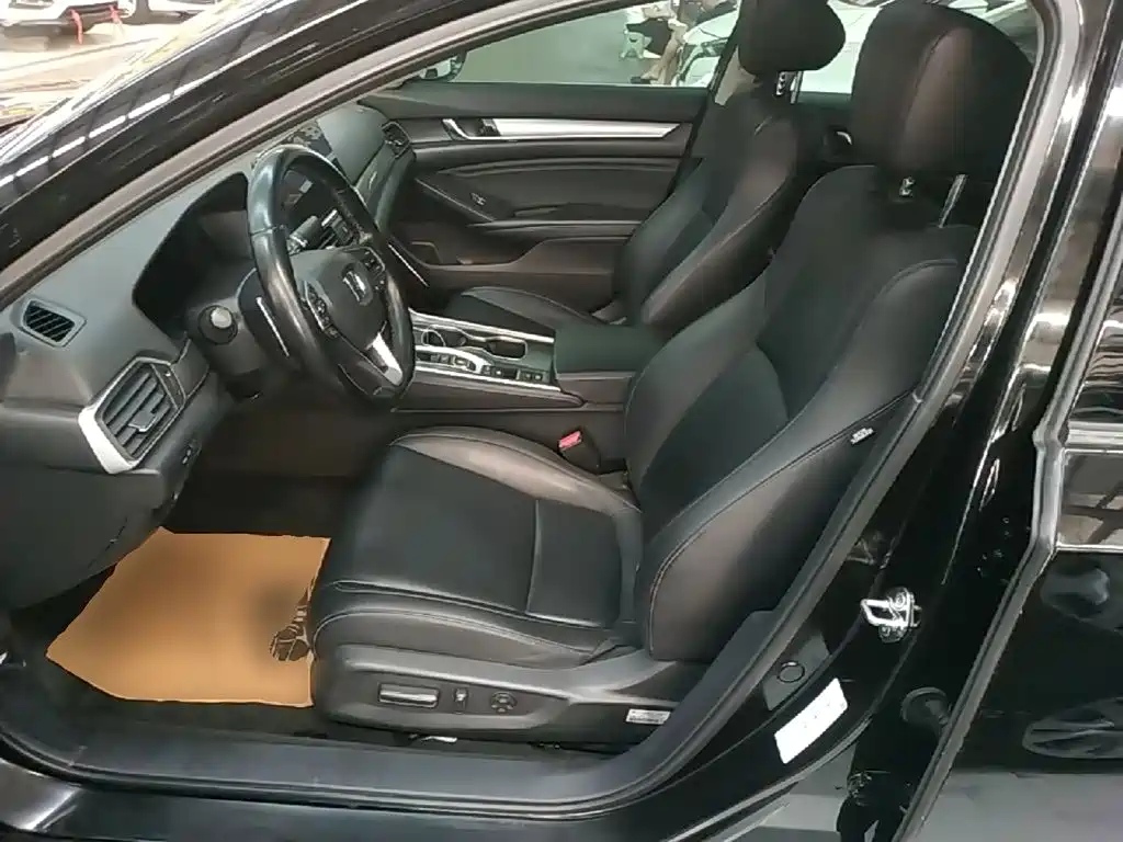 Honda Accord — миниатюра 15