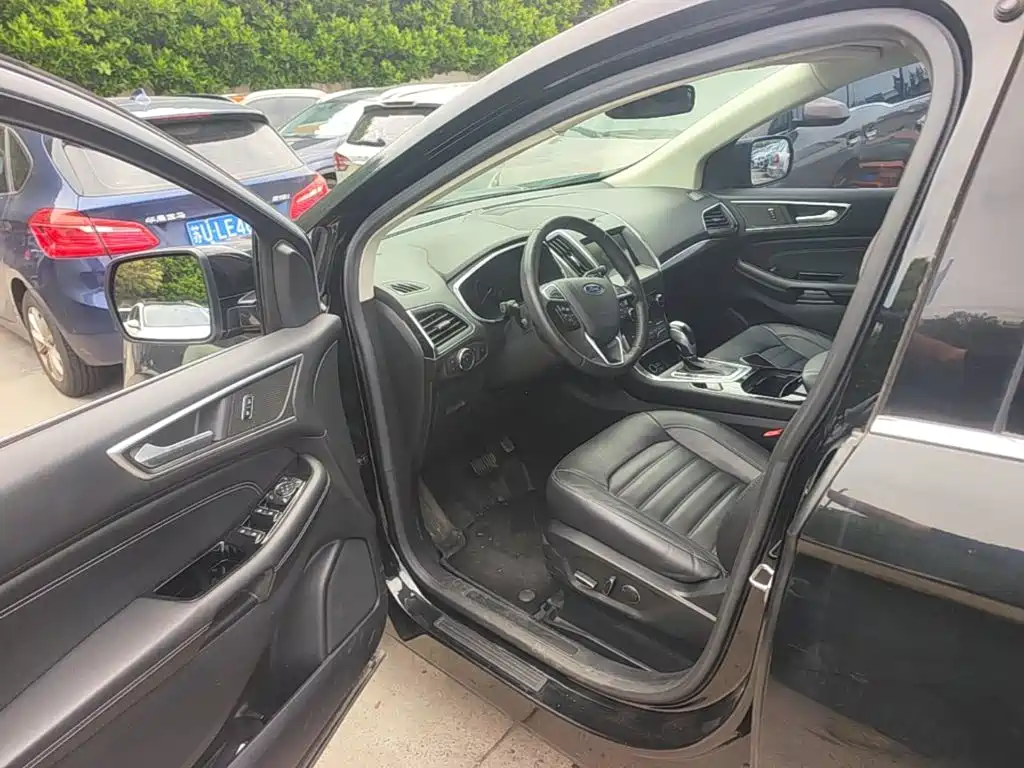 Ford Edge — миниатюра 14