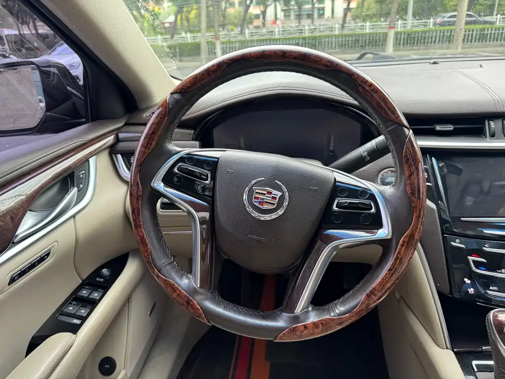 Cadillac XTS 2014 36S