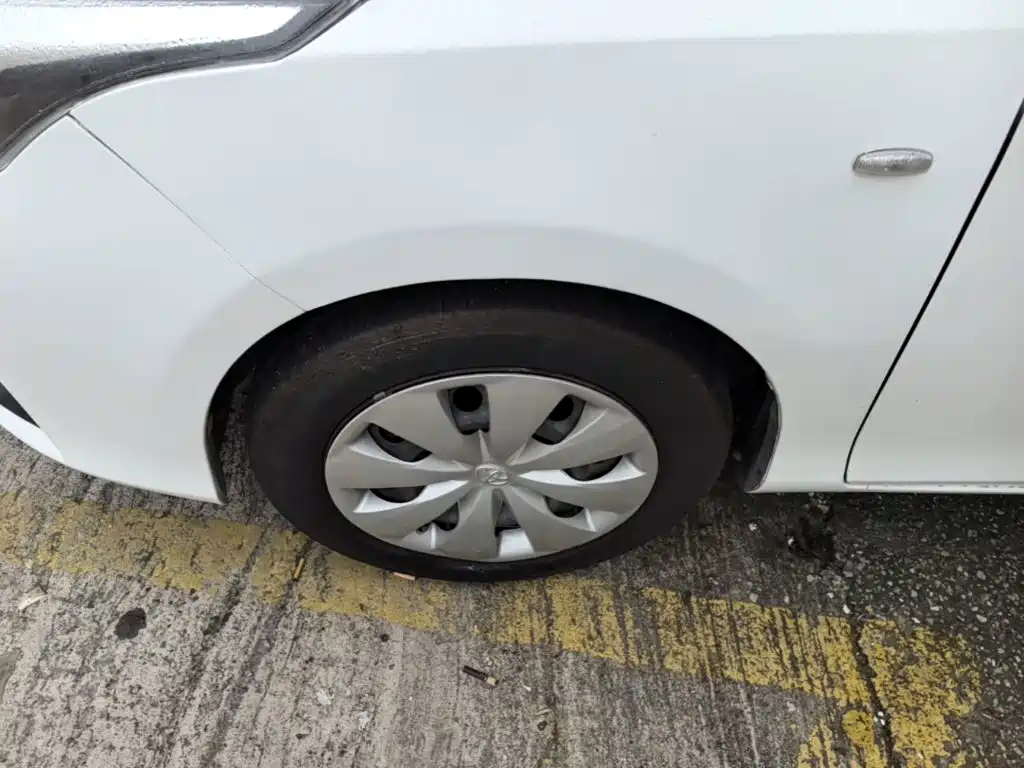 Toyota Yaris L — миниатюра 23