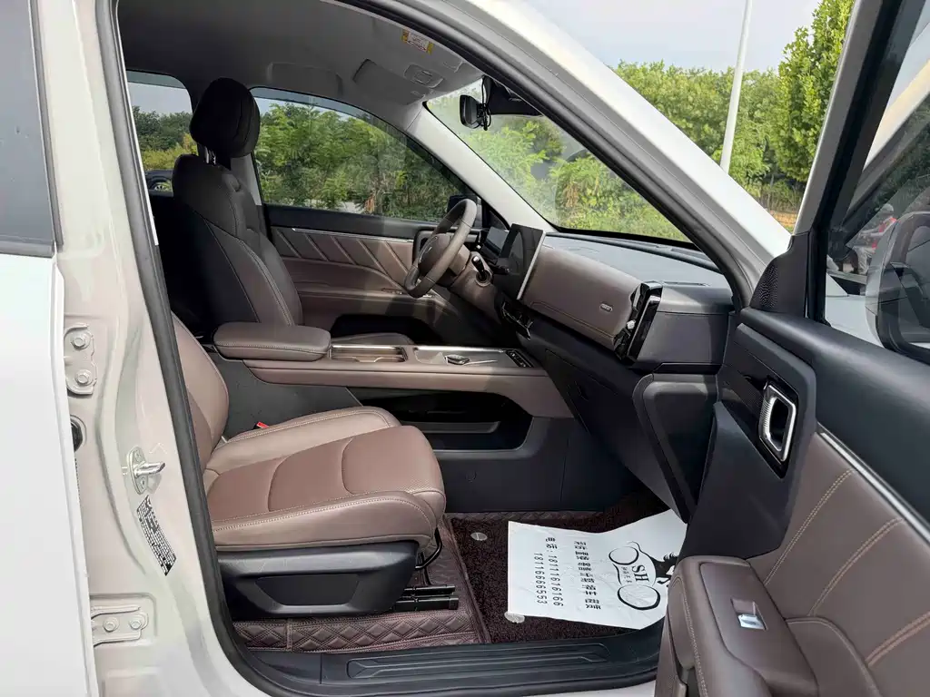Wuling Xingguang 560 New Energy — миниатюра 11