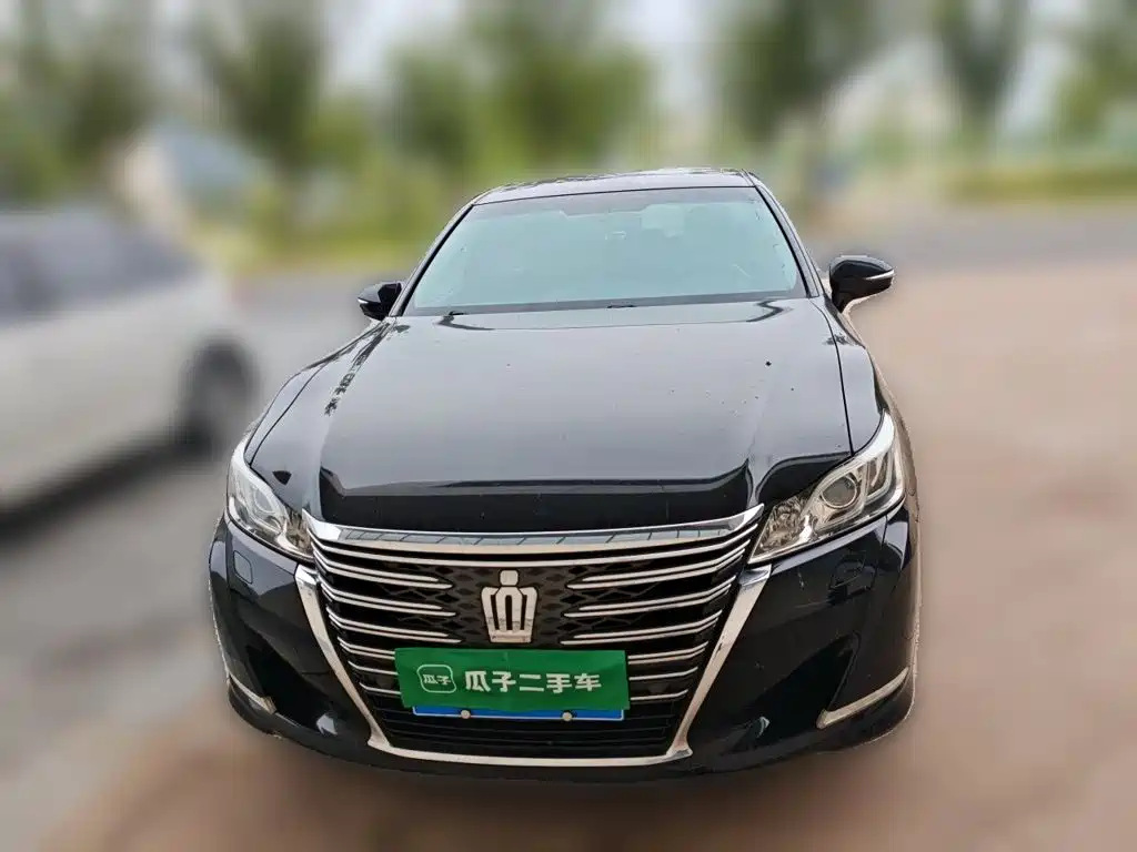 Toyota Crown — миниатюра 24