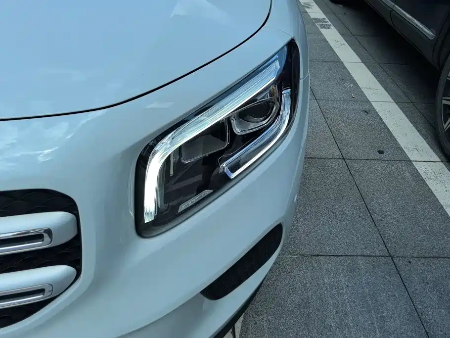 Mercedes-Benz GLB — миниатюра 5
